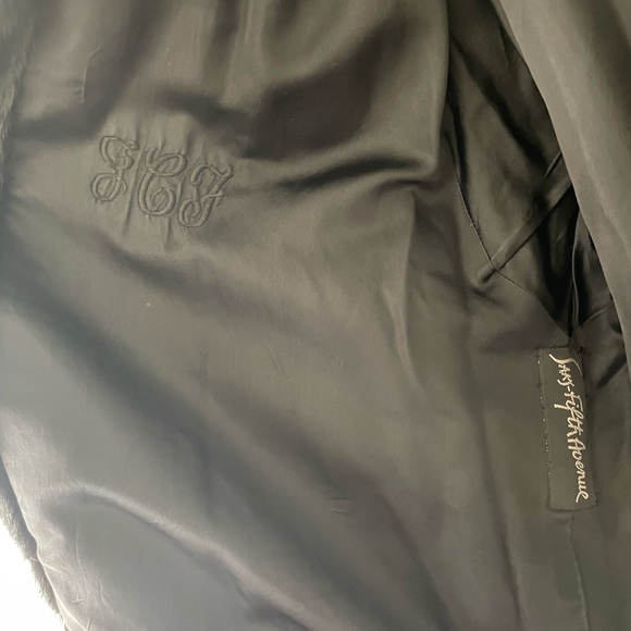 Revillon Black mink jacket, size medium - Picture 8 of 9